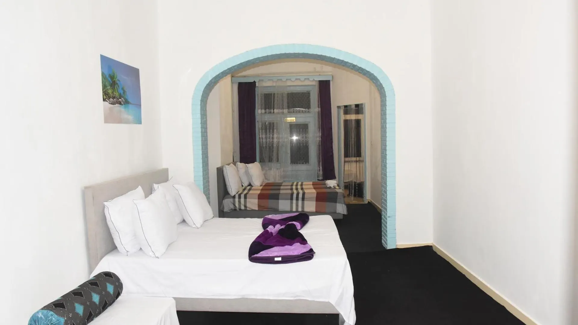 Hebergement Confort Gare De L'Ouest, Troisiemes Etages Brüsszel Apartman