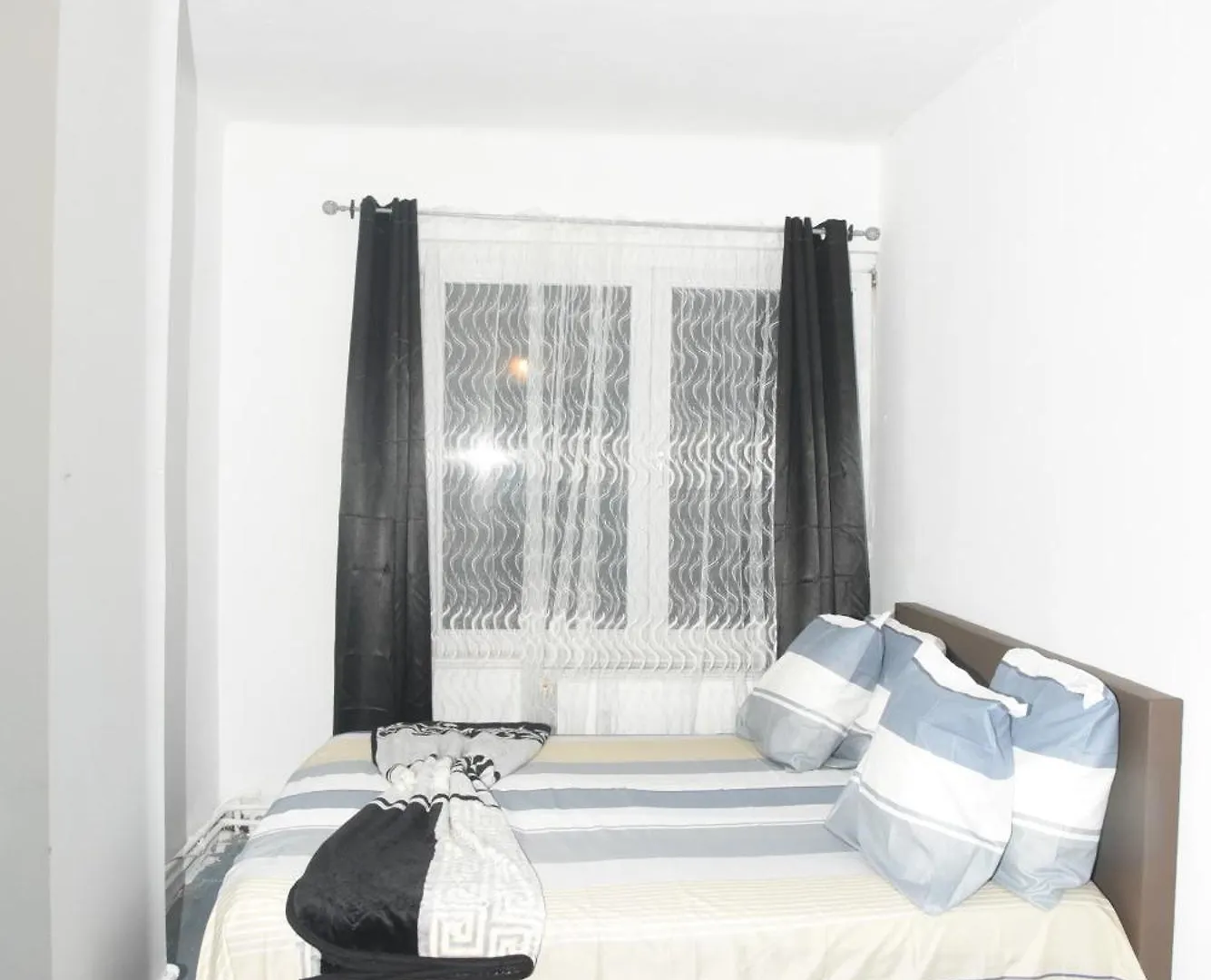 Apartman Hebergement Confort Gare De L'Ouest, Troisiemes Etages Brüsszel Belgium