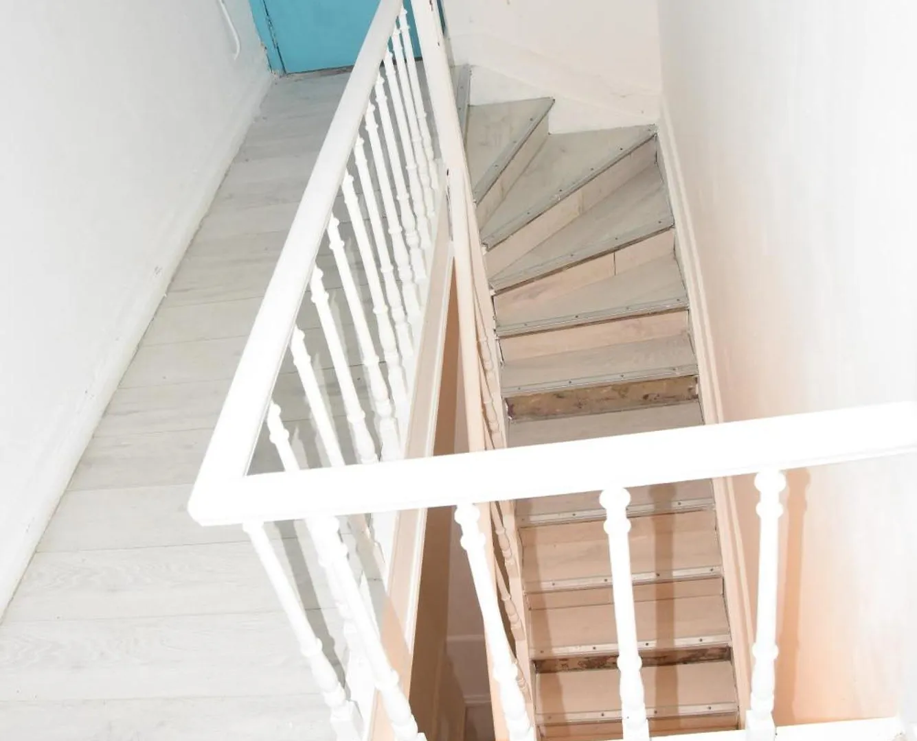 Hebergement Confort Gare De L'Ouest, Troisiemes Etages Brüsszel Apartman